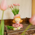 Keramikvase Erdbeer-Mädchen mit 10 pinken Real-Touch Tulpen Bild 2
